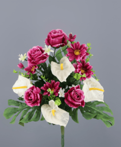 ramo artificial de margariatas anturium y rosas tonos morados y blancos