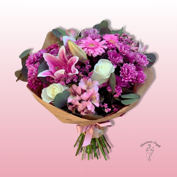 Floristeria Sayde (78) Ramo de flores en tonos morados y rosas elegante