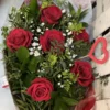 Ramo de rosas en bouquet