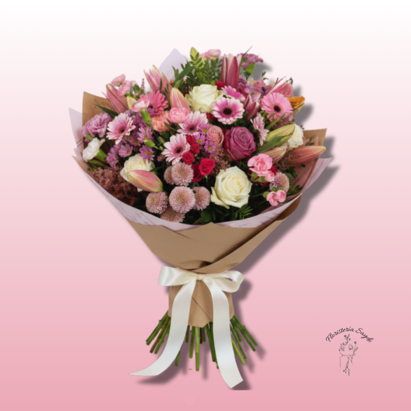 Ramos de rosas blancas y gerberas fucsias